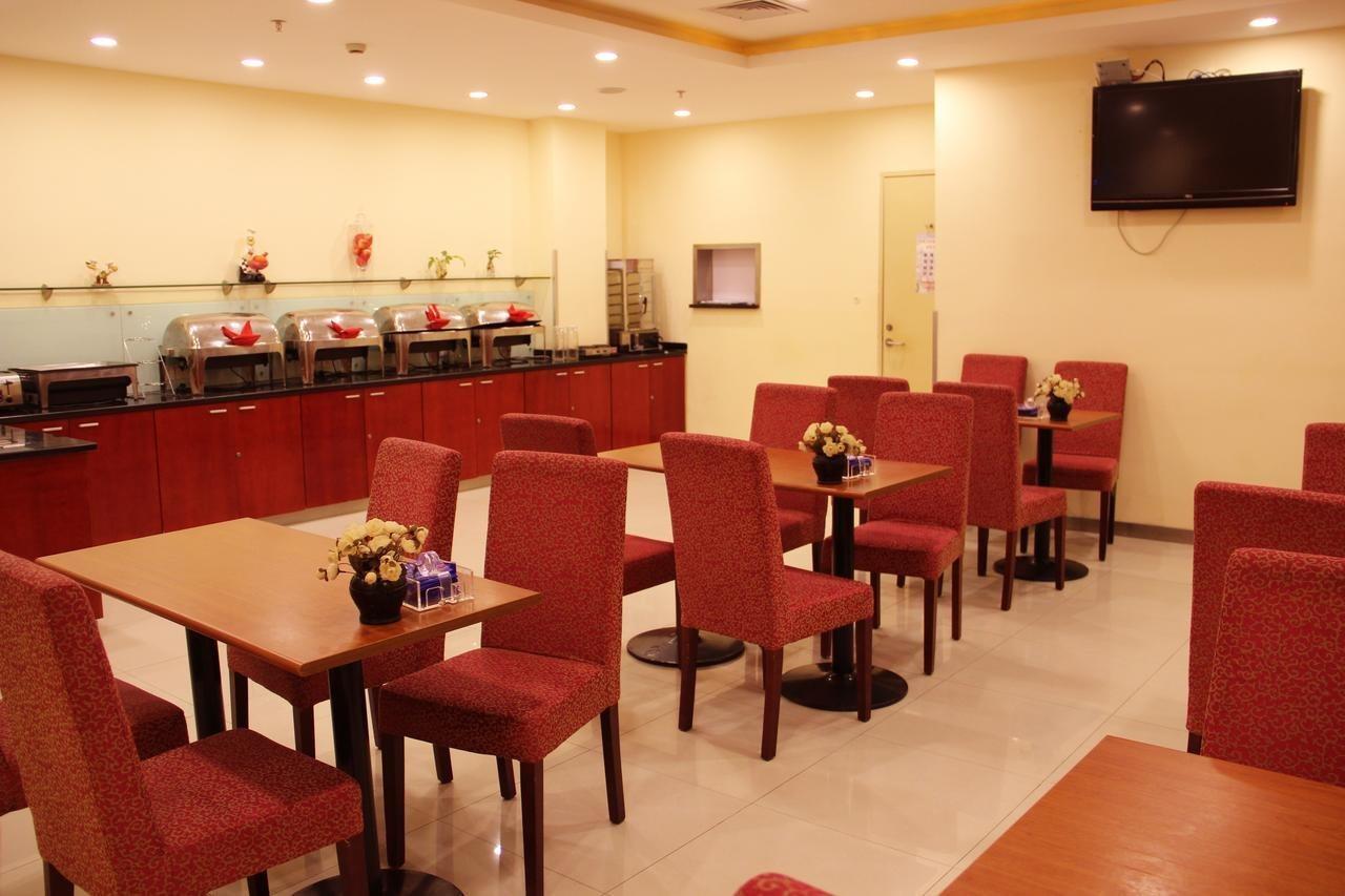 Hanting Express Shanghai Pudong Airport エクステリア 写真