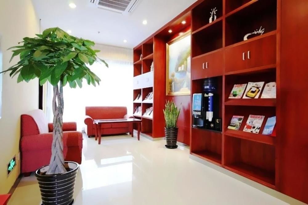 Hanting Express Shanghai Pudong Airport エクステリア 写真